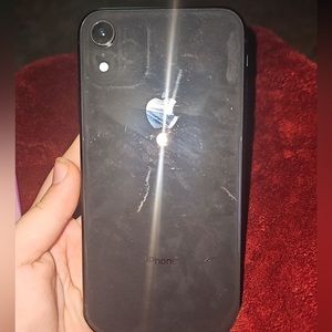BLACK IPHONE XR IN GOOD CONDITION!